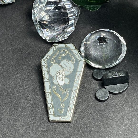 Disney Captain Hook Trading Pin Peter Pan Villain Silver Coffin Lapel Pin Brooch - Picture 3 of 9